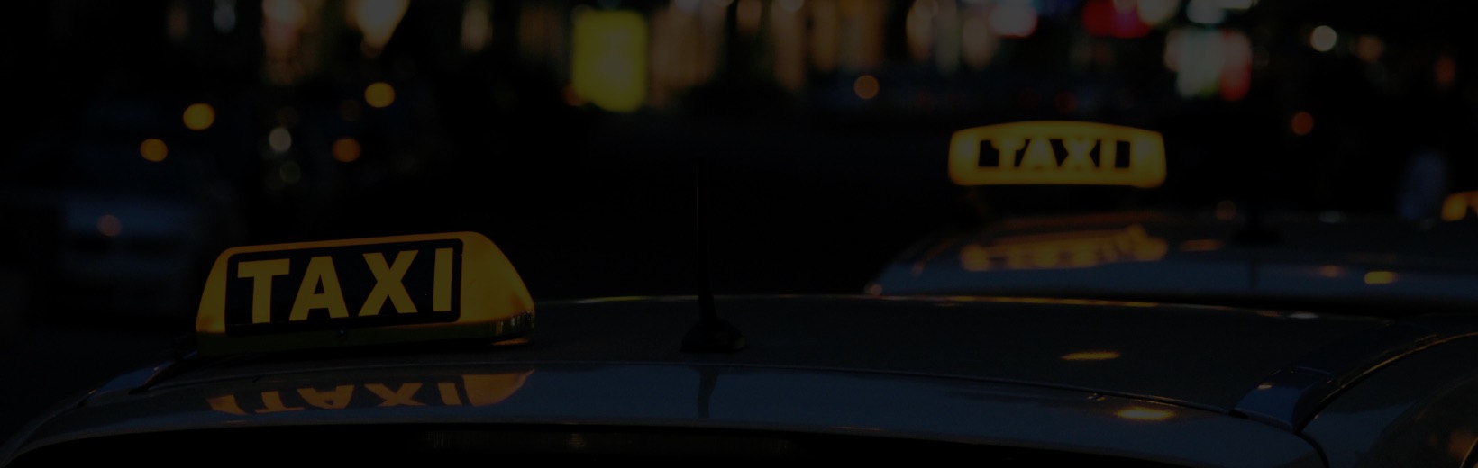 Taxi bei Nacht in Leipzig